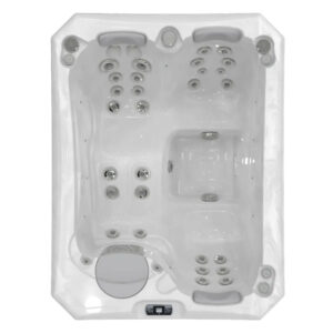 Manhattan Life Hot Tub